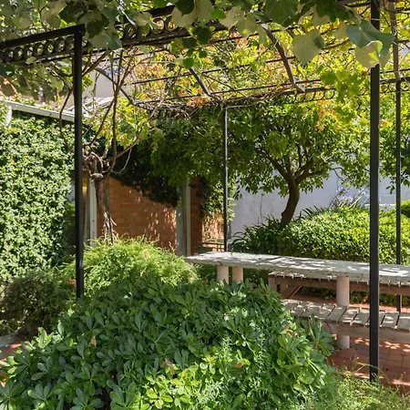 Graca Hidden Garden By Lovelystay Apartment *